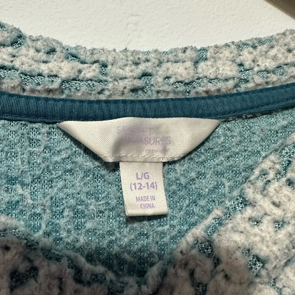 Secret Treasures girls Fleece sweatshirts size L/G 12/14